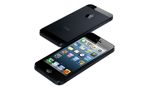 iPhone_5_34Hi_Stagger_FrontBack_Black_PRINT © Apple