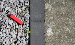 Cigarette électronique jetable